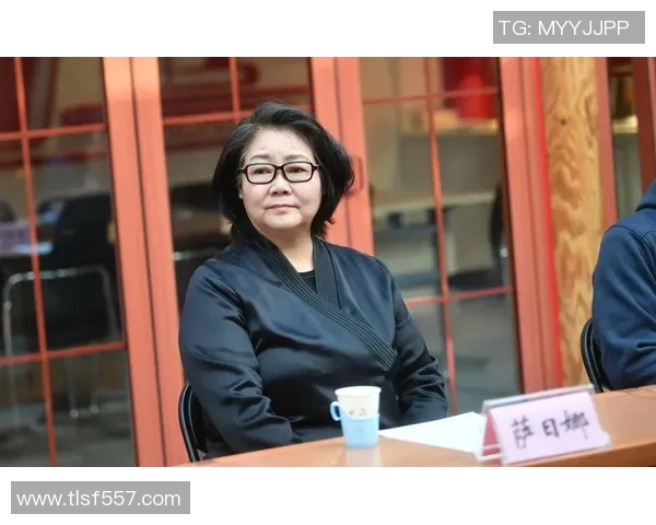 吴娜专访：从青涩少年到网球巨星的奋斗与成长之路